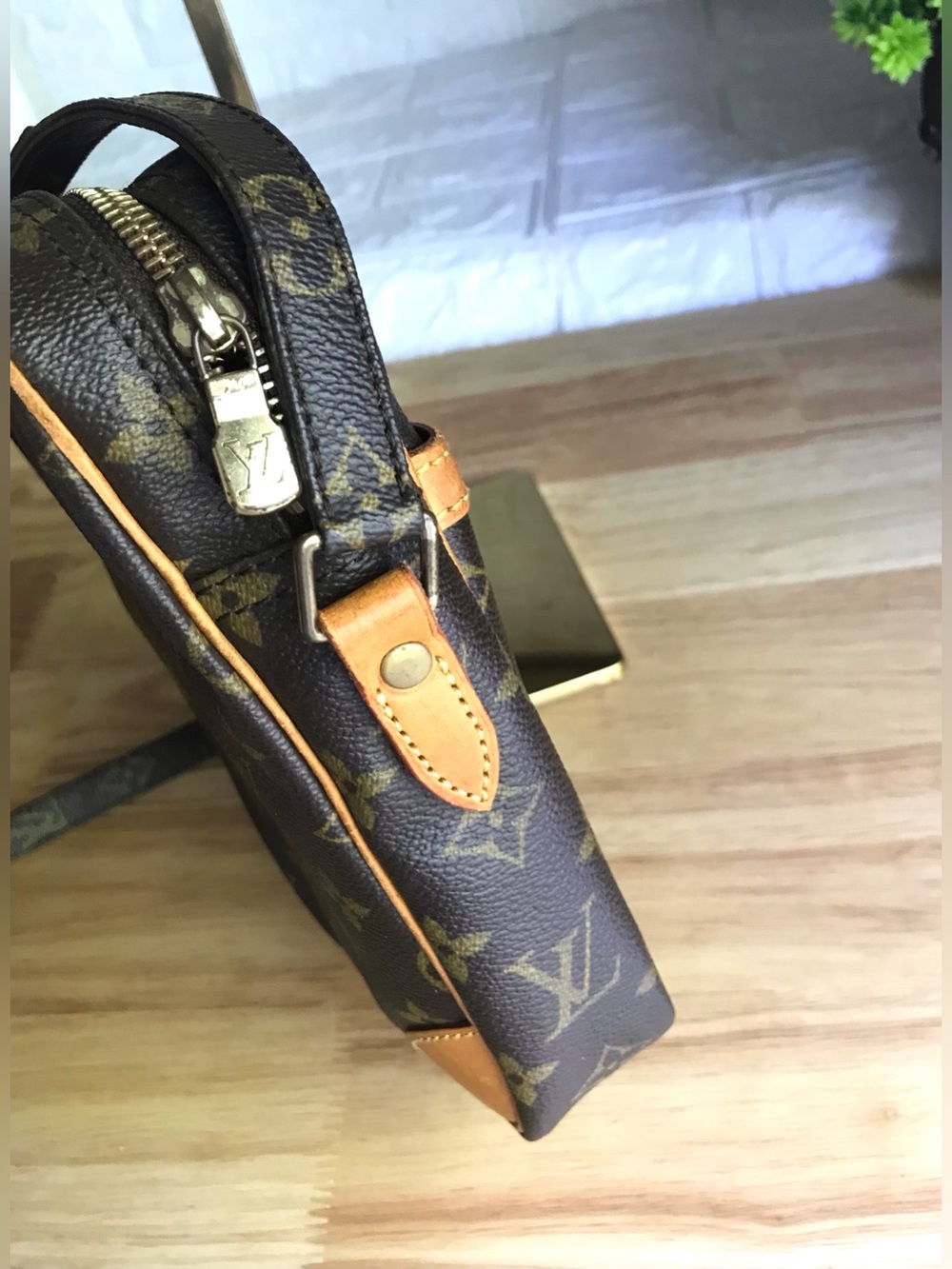 ✅LV AUTHENTIC Monogram Canvas UNISEX LOUIS VUITTON - Picture 11 of 13
